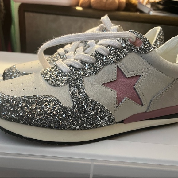 Vintage Havana Shoes - Vintage Havana Rock 4 Sneaker - Pink & Silver - Size 9